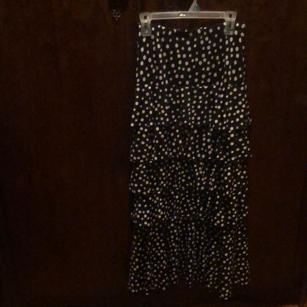 Ladies ruffle skirt